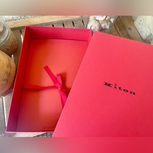 KITON red men’s shirt gift box.